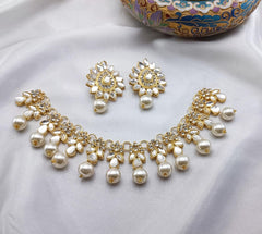 Simple Stones Chokar Set