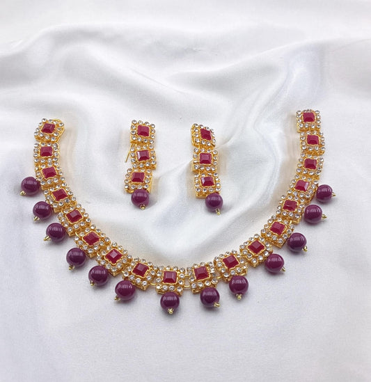 Simple Stones Choker Set
