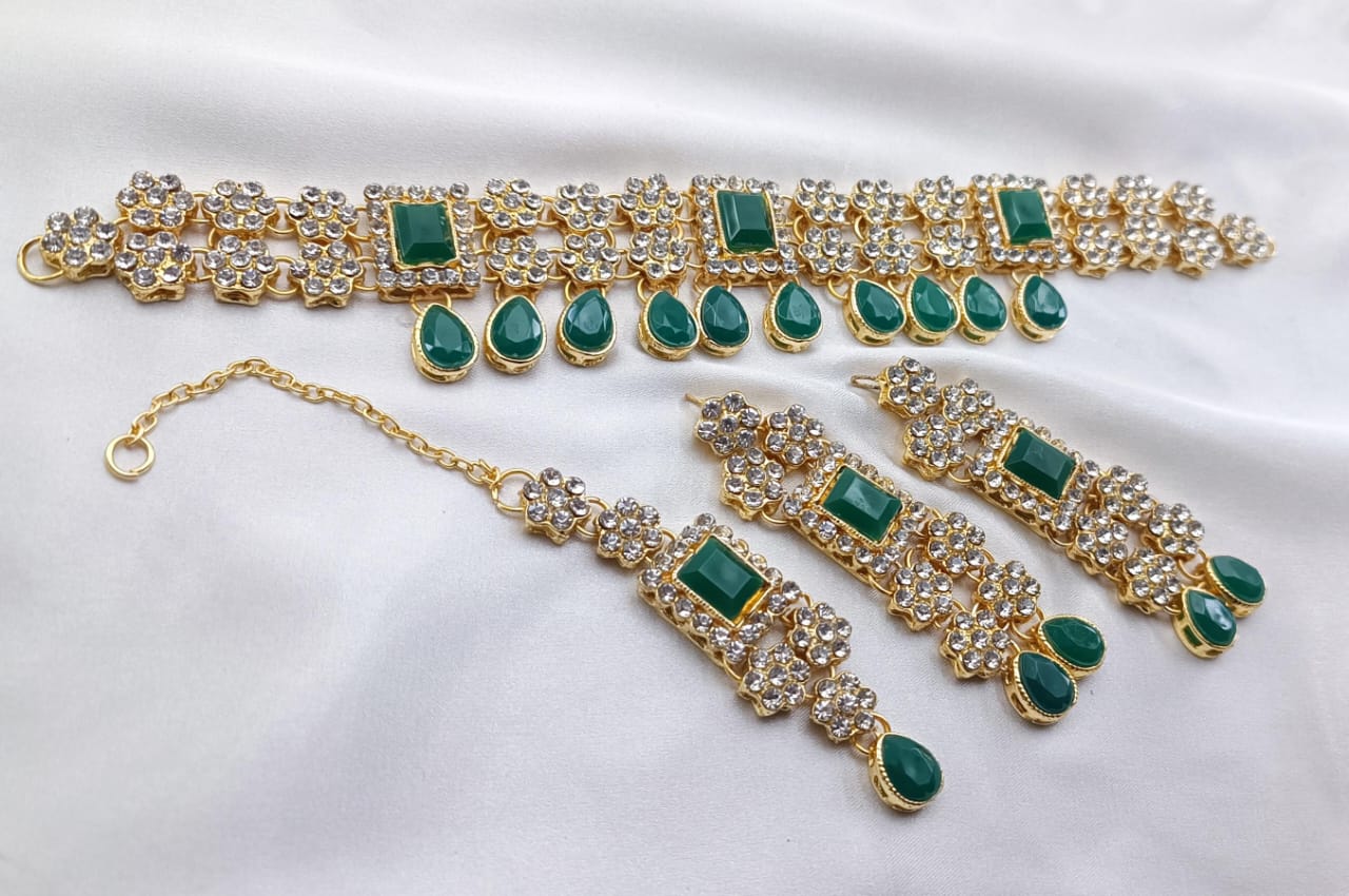 Fine Quality Choker Set