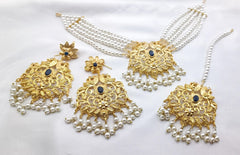 Gold Polish Neacklace Set