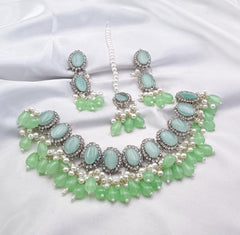 Silver Base Neacklace Set
