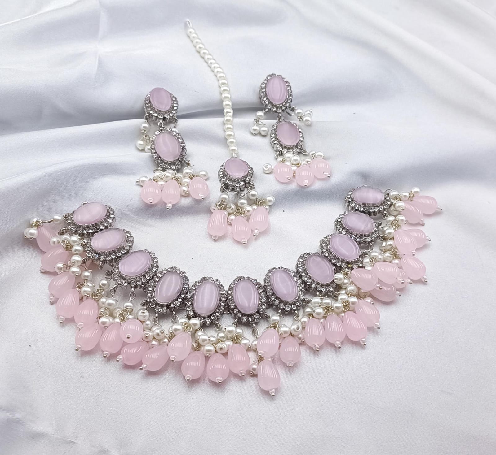 Silver Base Neacklace Set
