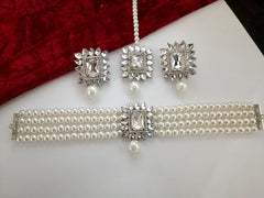 White Pearls Choker Set