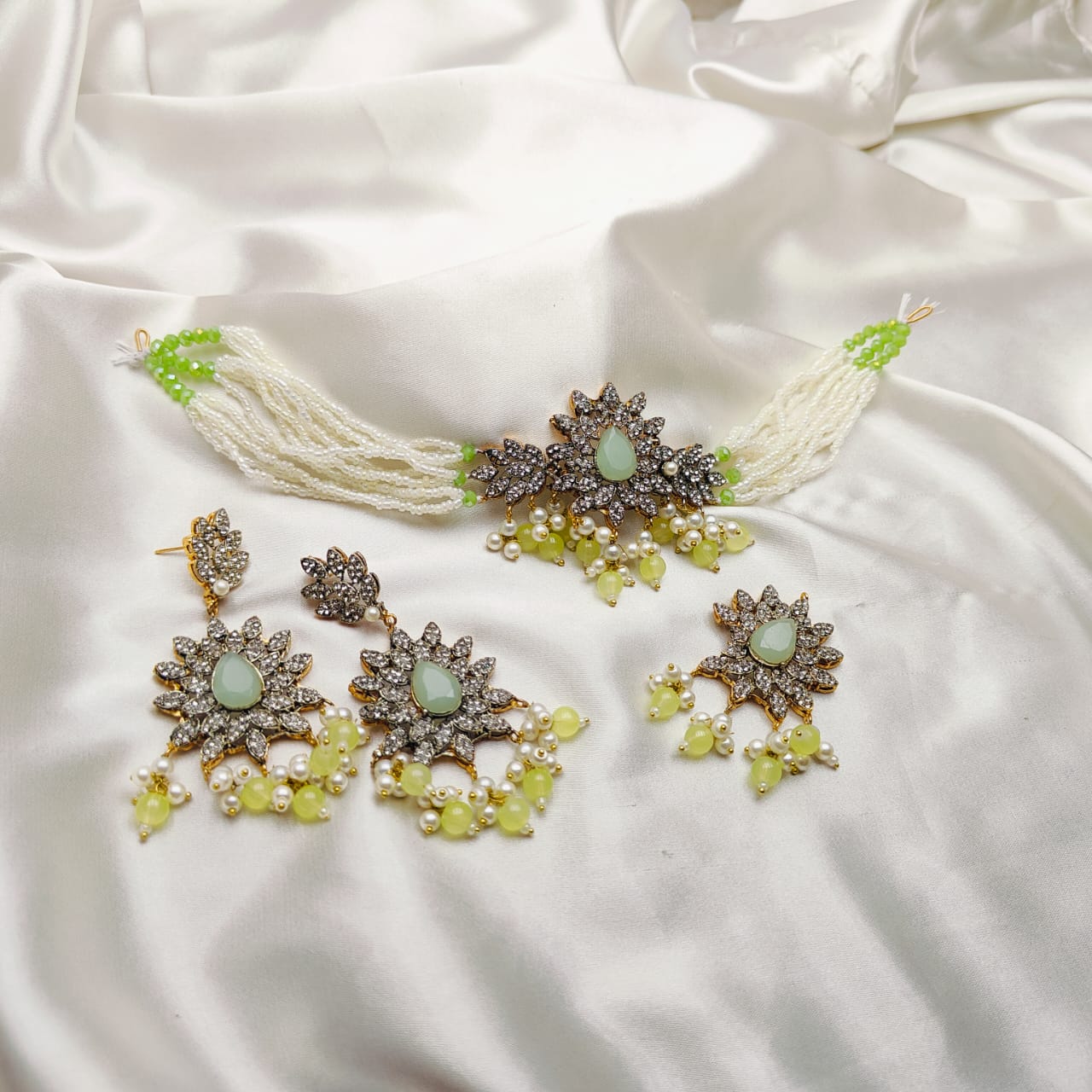 The Ultimate Stones Choker Set