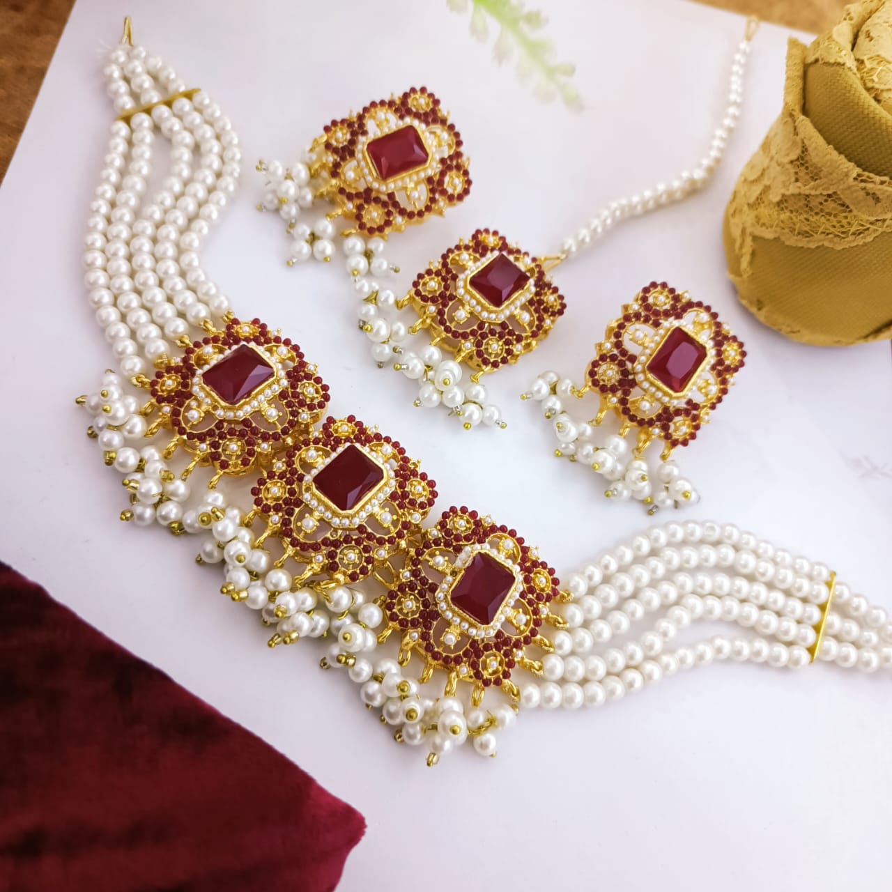 White Pearls Neacklace Set