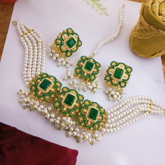 White Pearls Neacklace Set