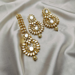 Kundan Tika & Earrings
