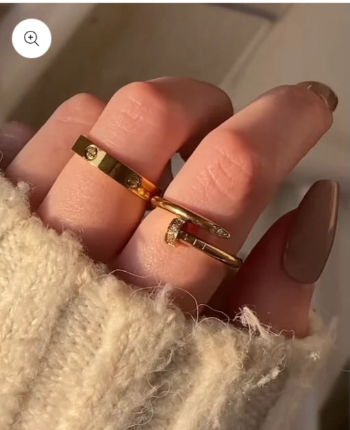 Nail & Cartier Ring