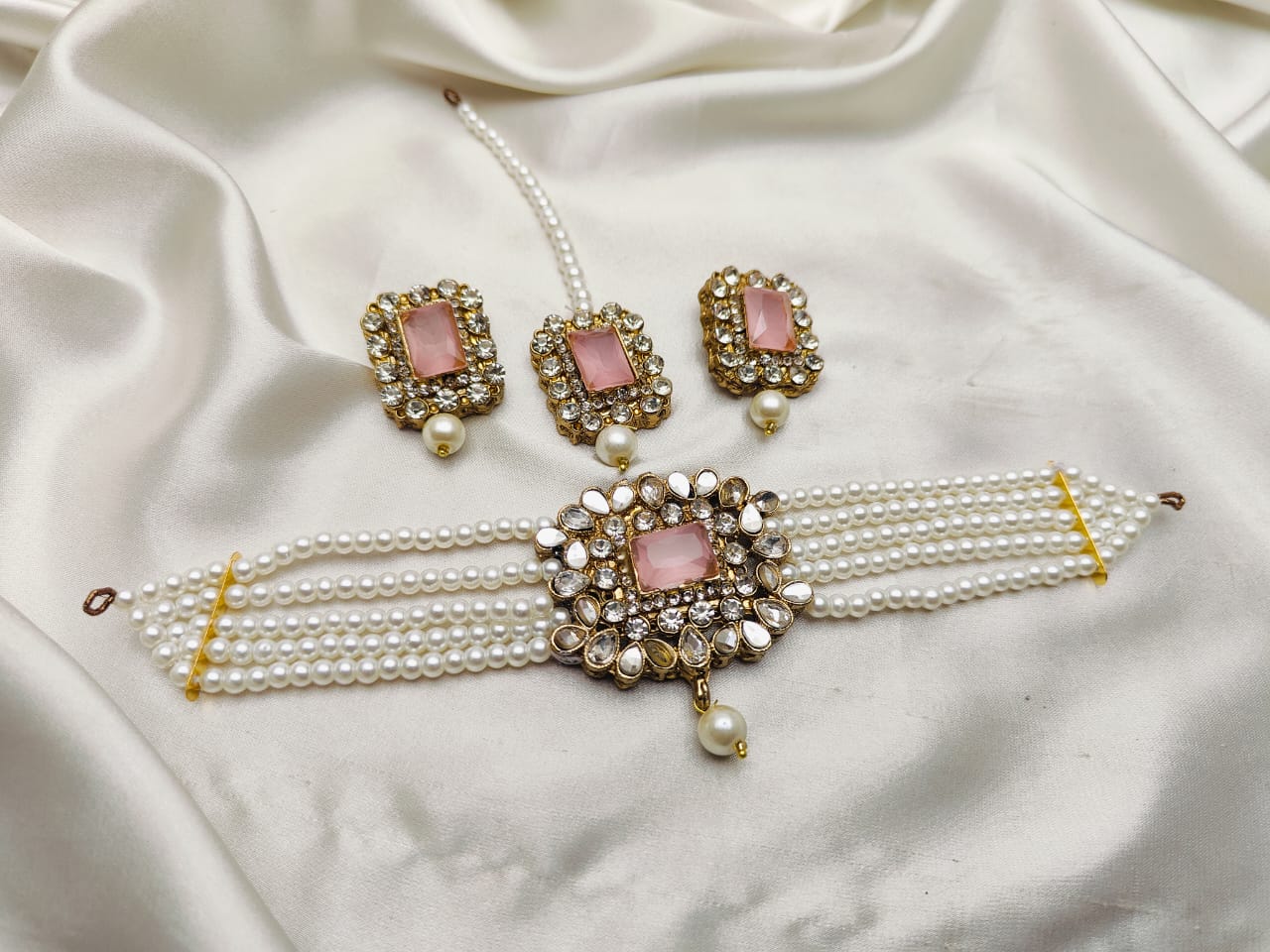 AnteQ Polish Choker Set