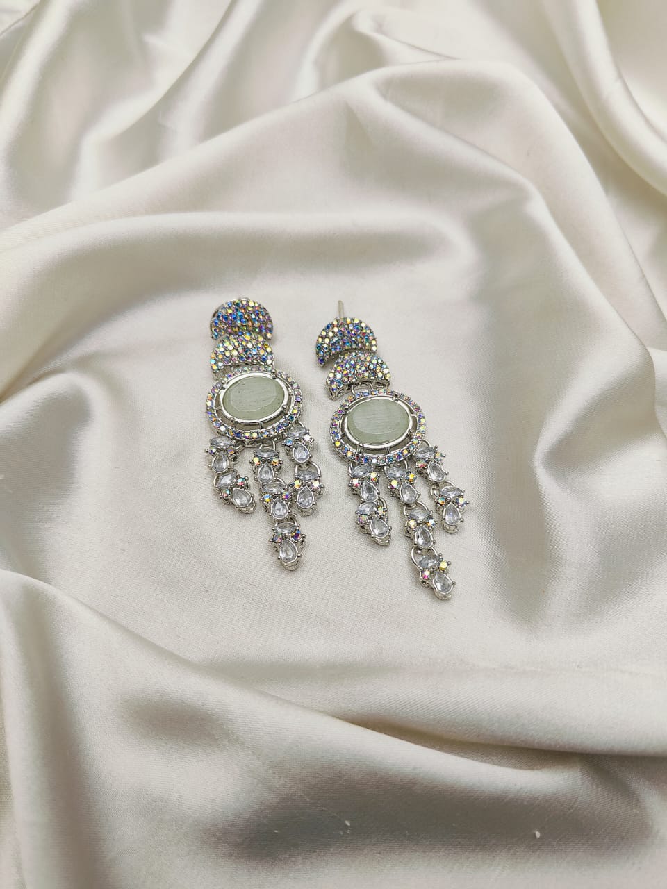 Fine Quality Stones Earrings