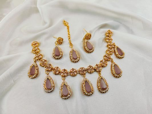 Elegant Stones Neacklace Set
