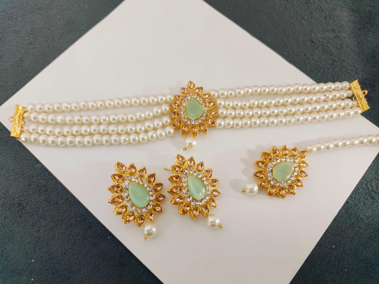 Real Stones Choker Set