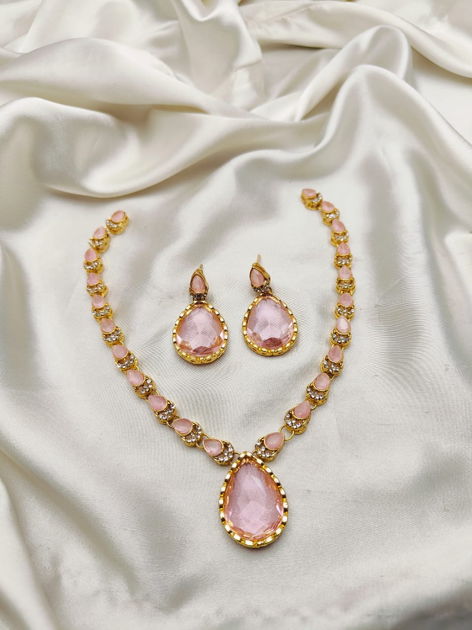 Real Diamond Cut Stones Work Neacklace Set