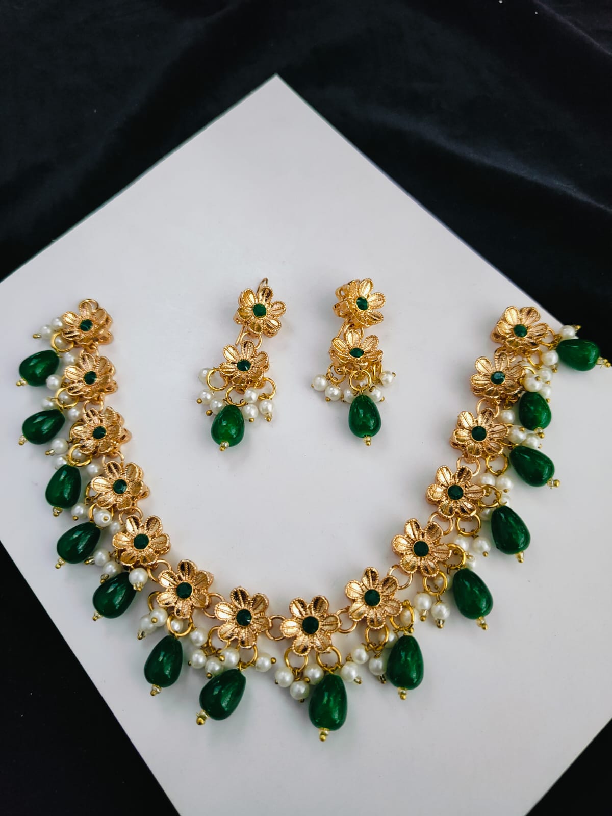 Simple Chokar Set