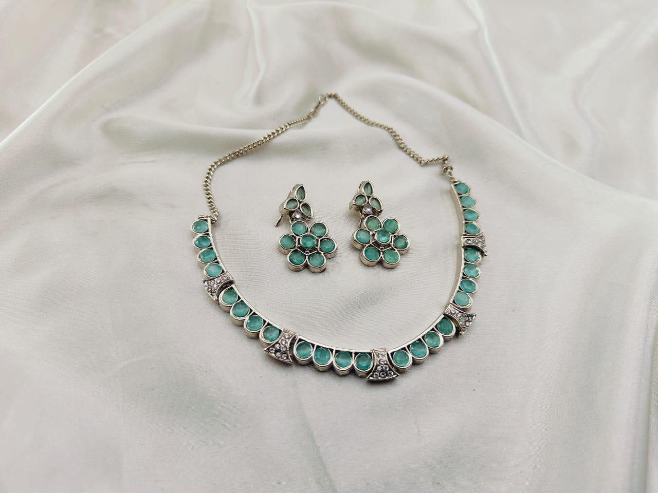 Zircon Stones Choker Set