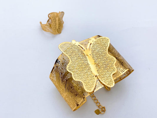 Kara Bracelet With Ring