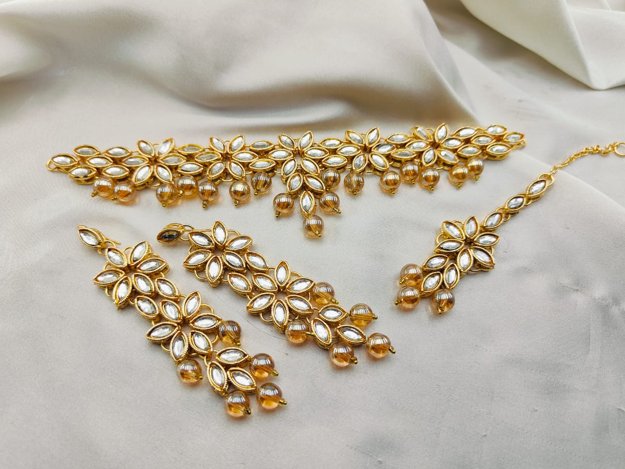 Kundan Stones Chokar Set