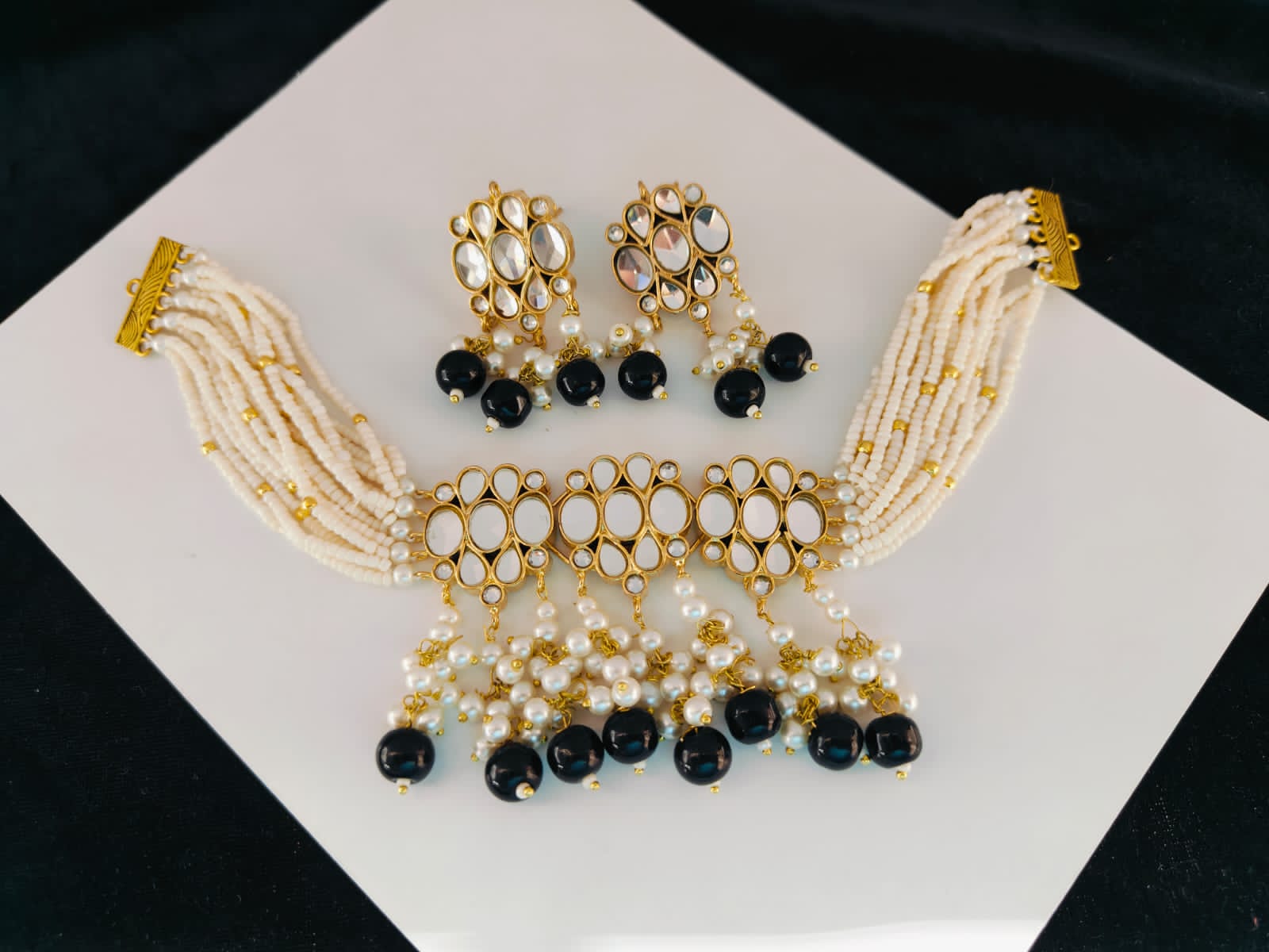 White Pearls Choker Set