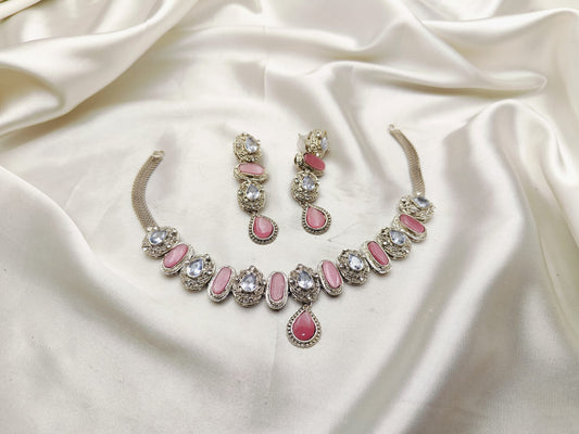 Fine Quality Neacklace Set