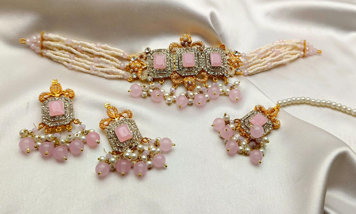 White Pearls Choker Set