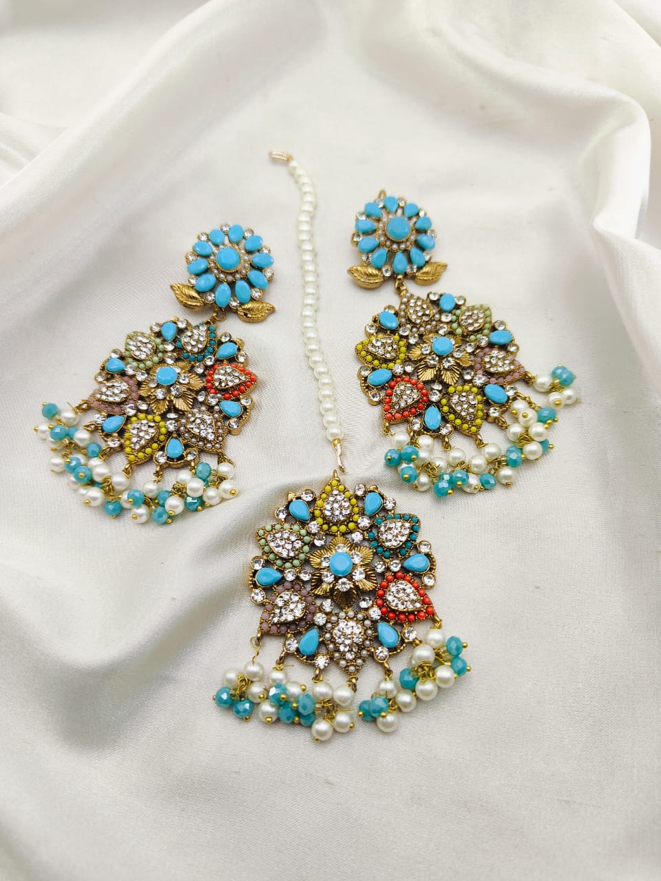 Beautiful Tika & Earrings