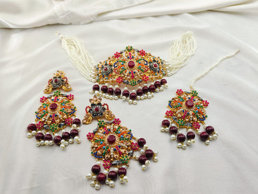 Norantan Neacklace Set