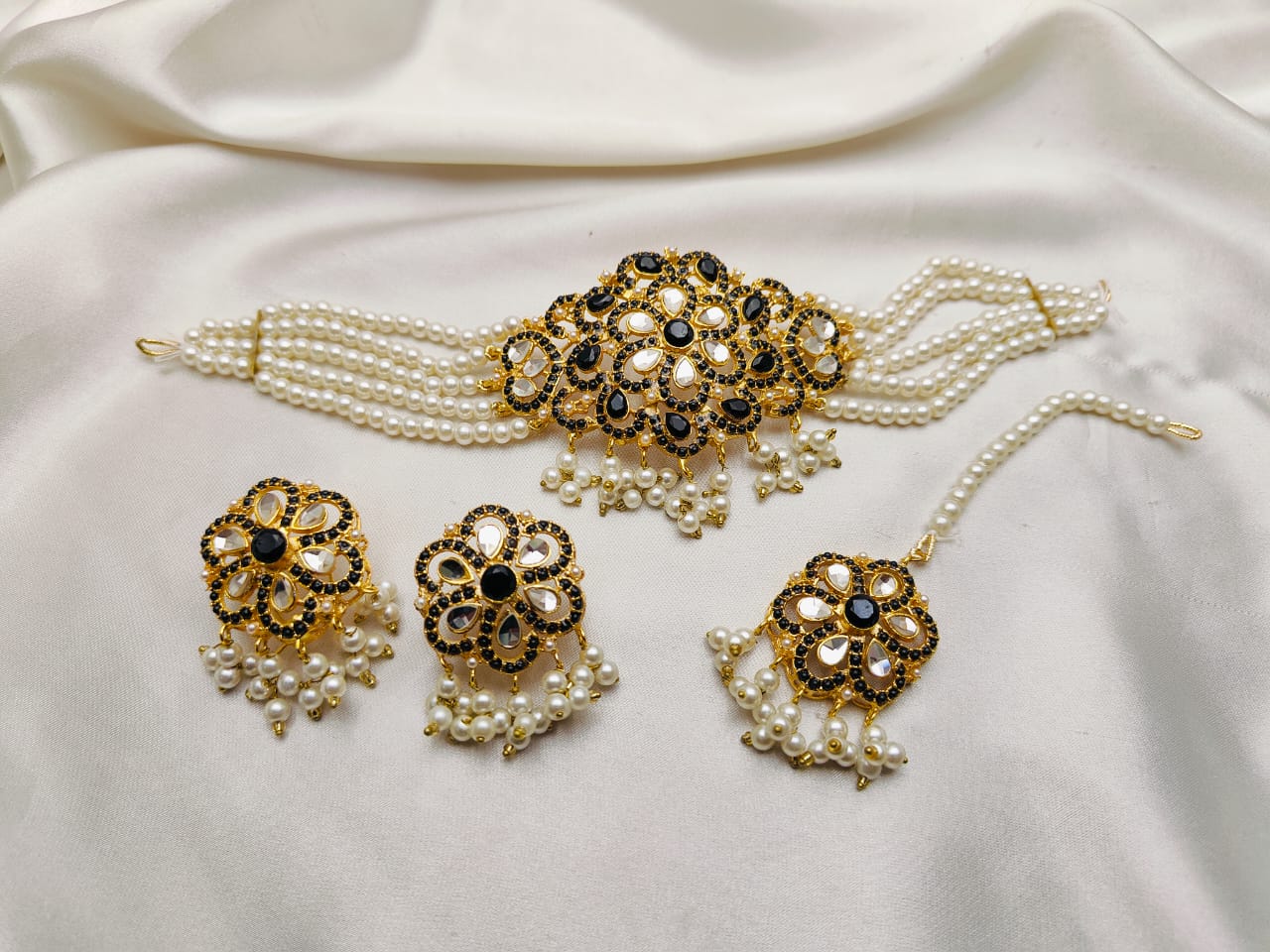 Norantan Choker Set