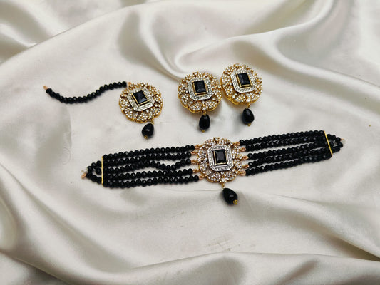Gold Polish Choker Set