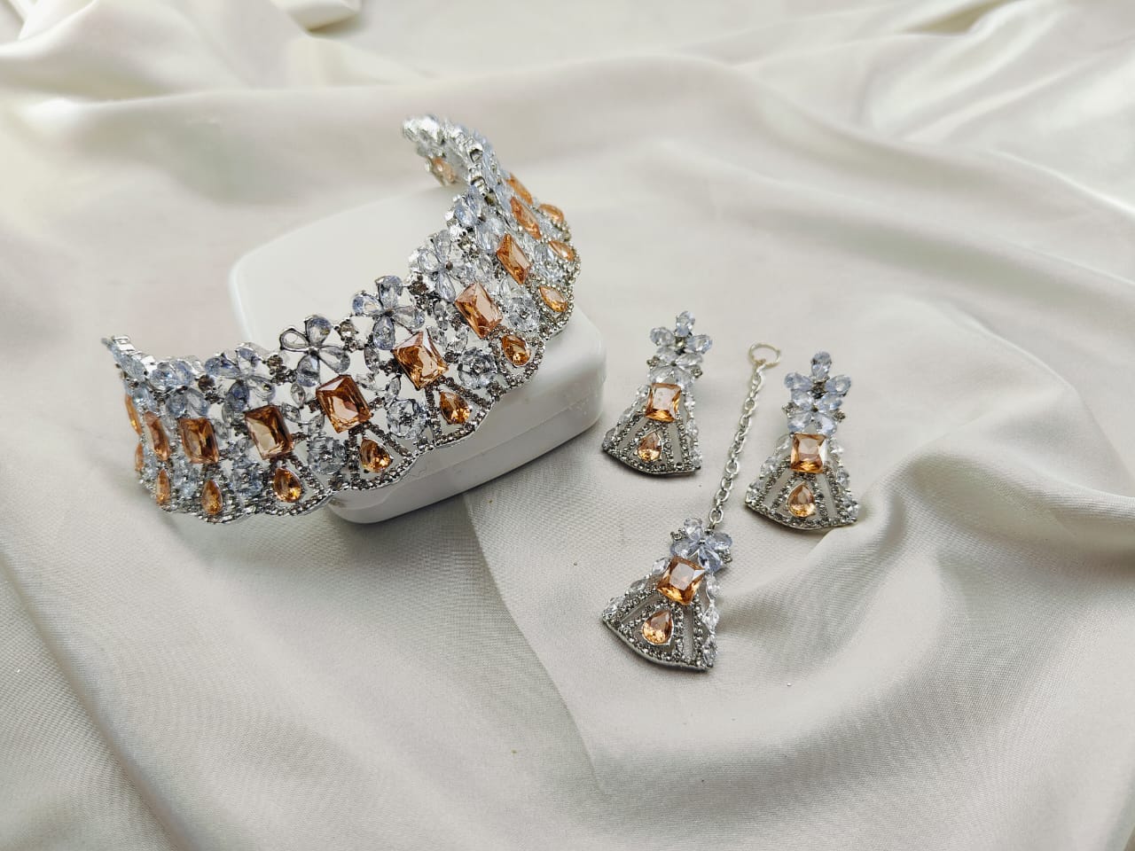 Beautiful Handmade Neacklace Set