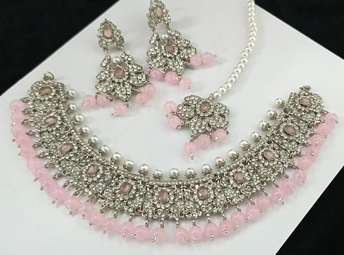 Fine Stones Neacklace Set