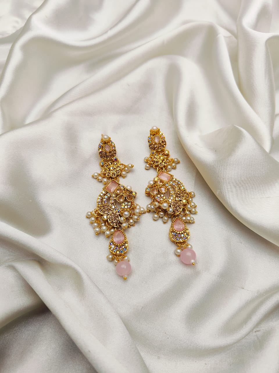 Fine Quality Stones Earrings