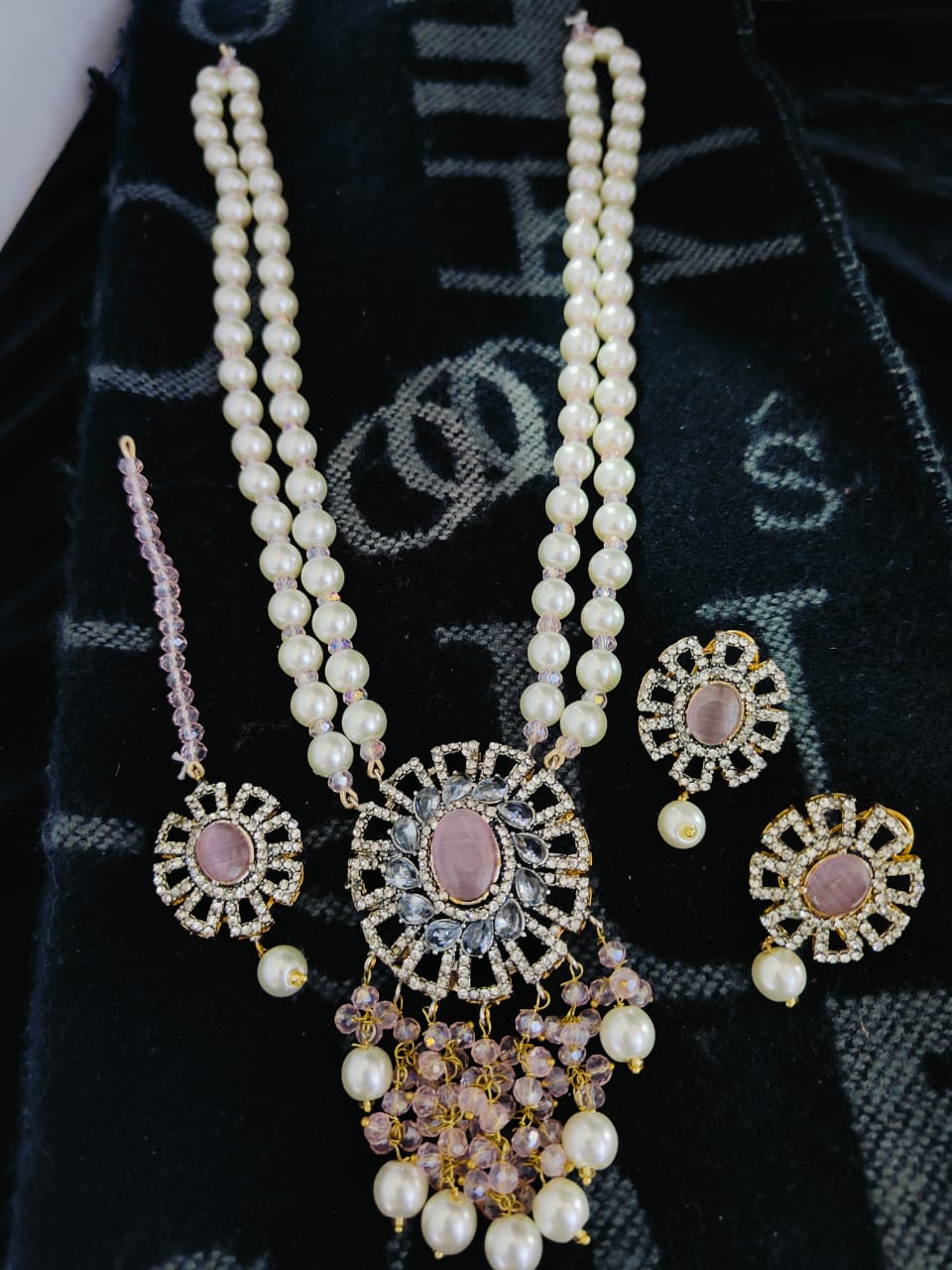Casting Fine Quality Real Stones Mala