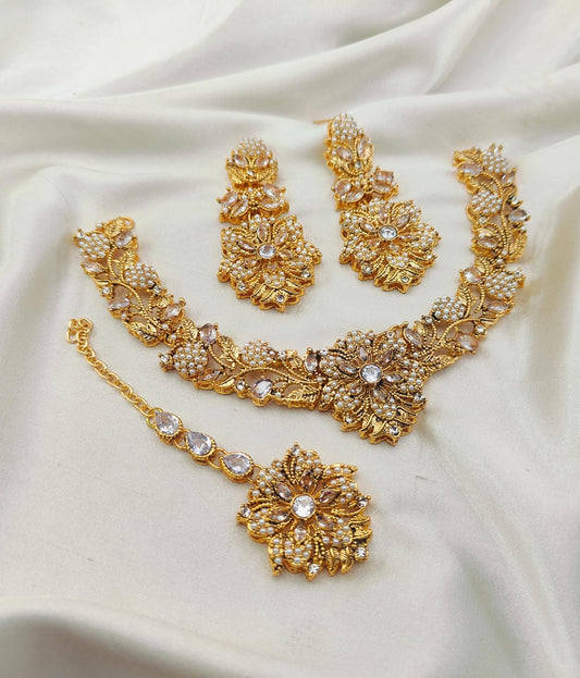 Gold Polish Neacklace Set