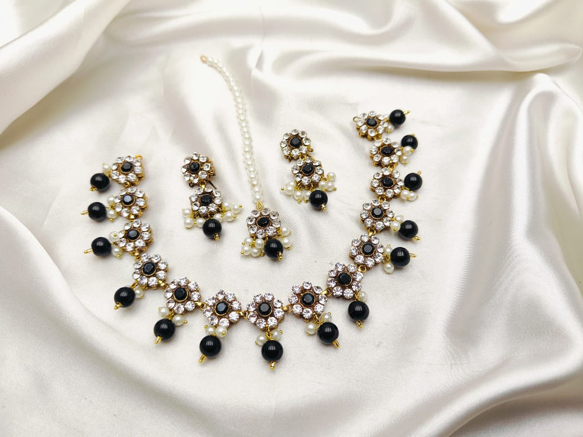 Fine Quality Choker Set