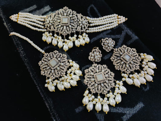 Casting Fine Quality 2Tone Choker Set