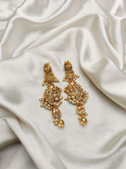 Fine Quality Stones Earrings