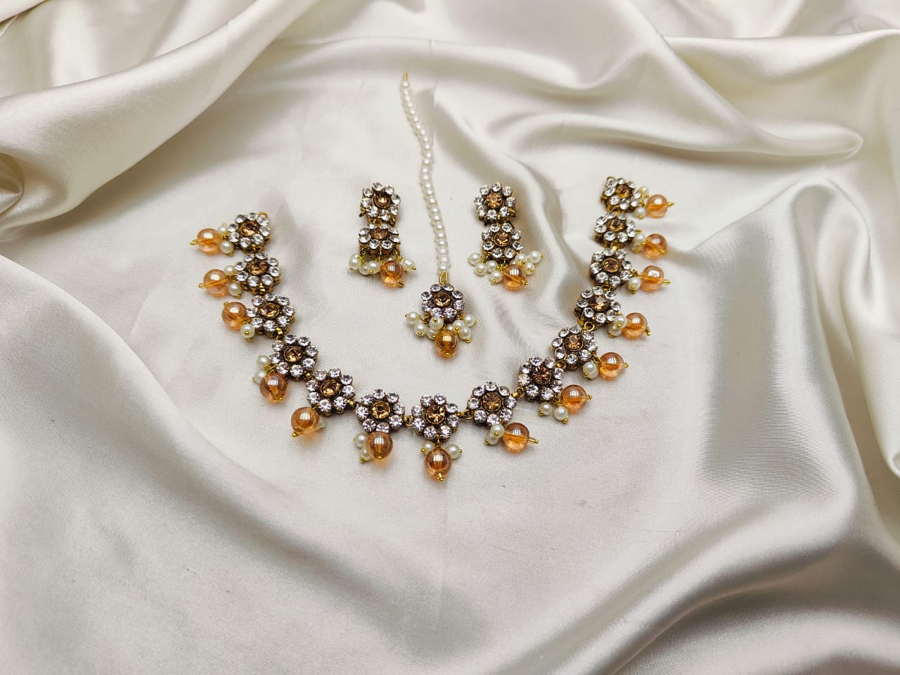Fine Quality Choker Set