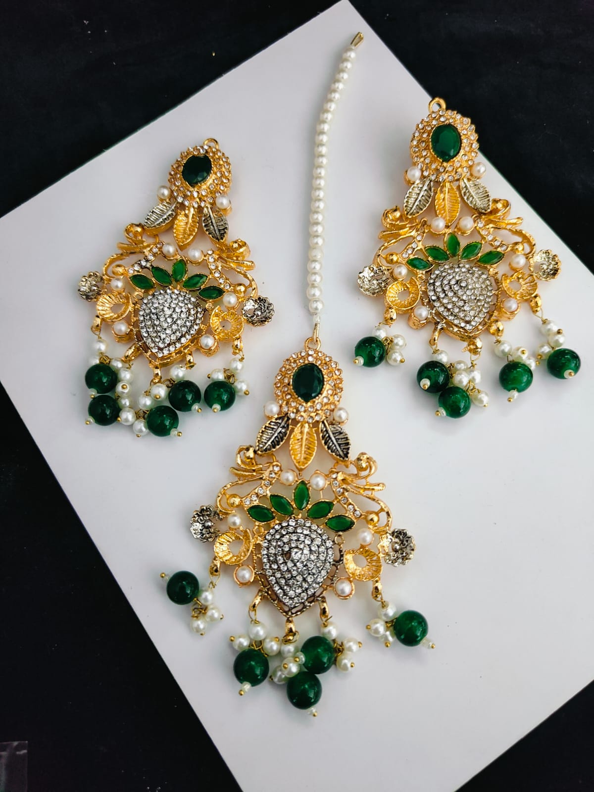 Real Stones Tika & Earrings