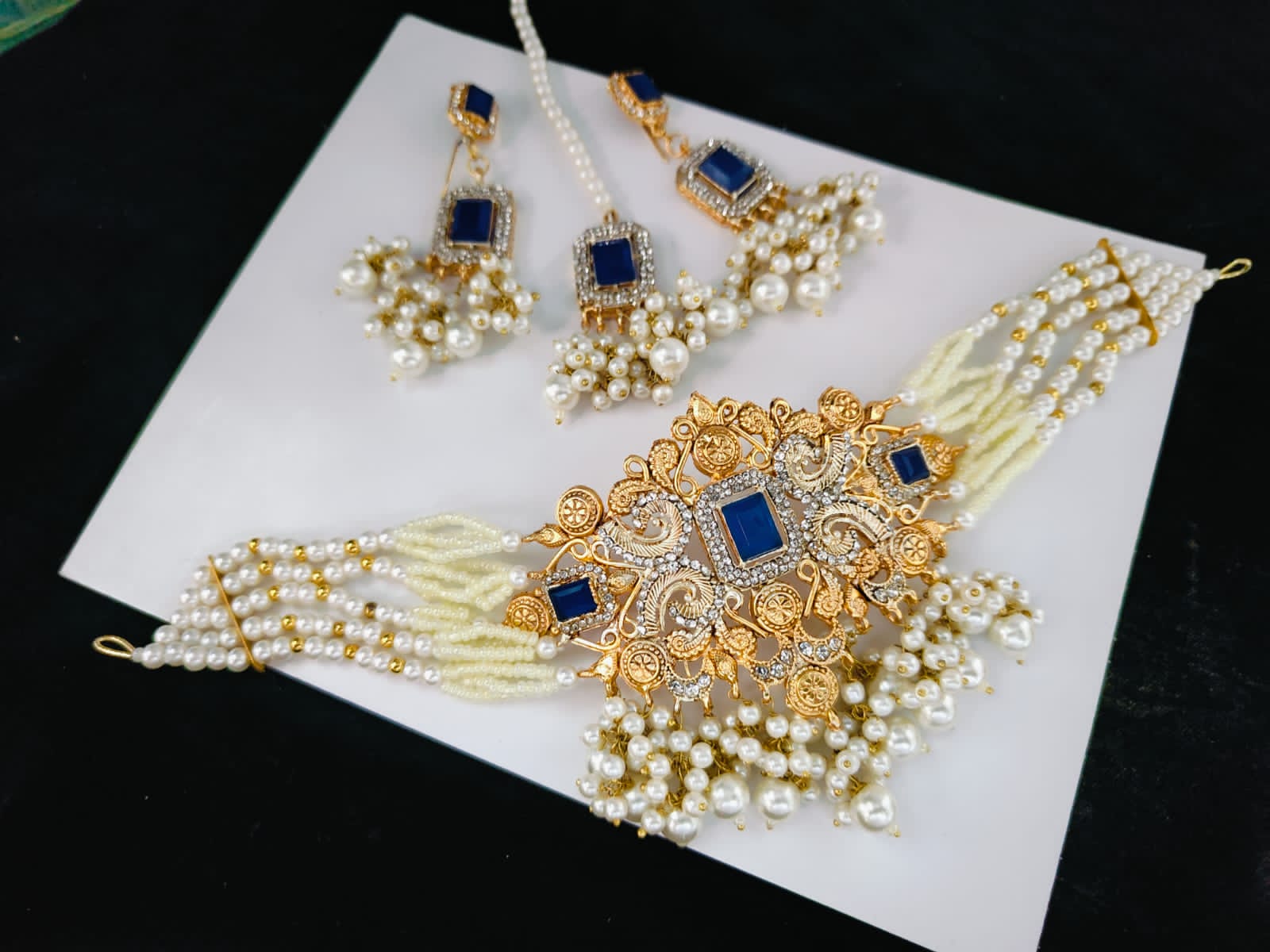 Gold Polish Neacklace Set