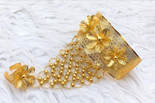 Kara Bracelet With Ring