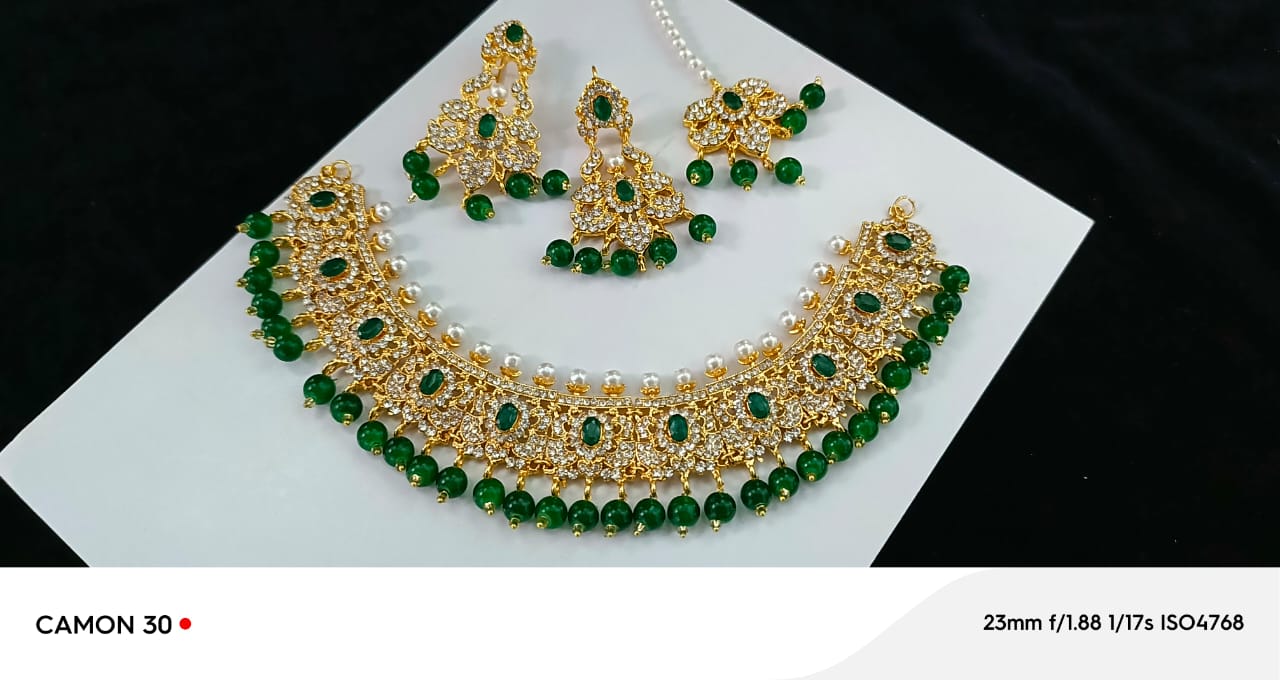 Fine Stones Neacklace Set