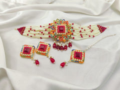 White Pearls Neacklace Set