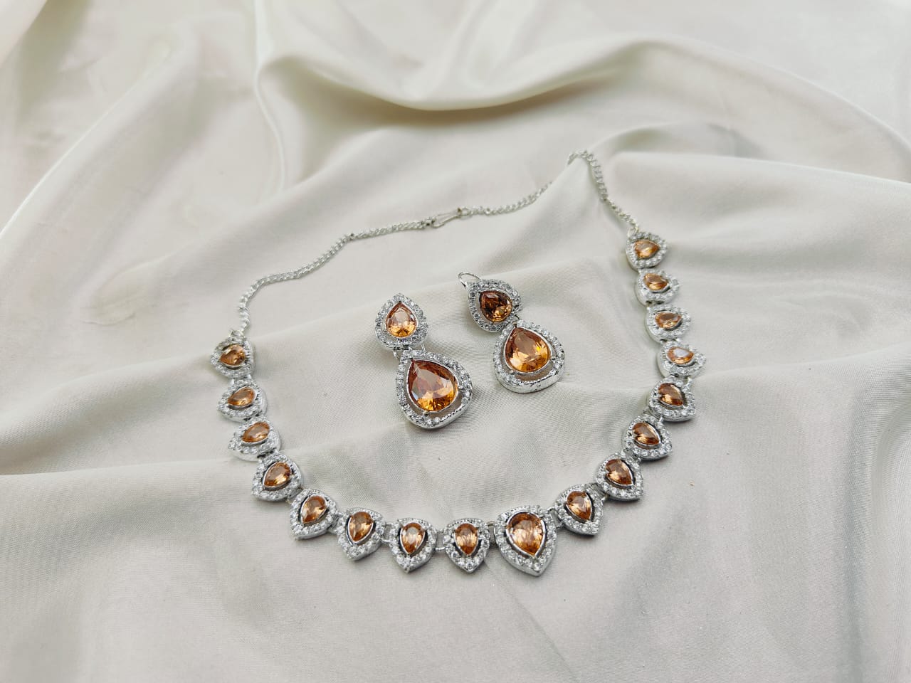 Zircon Stones Choker Set