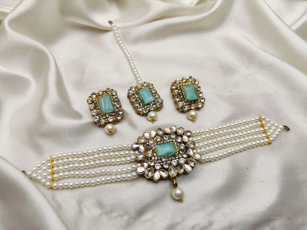AnteQ Polish Choker Set