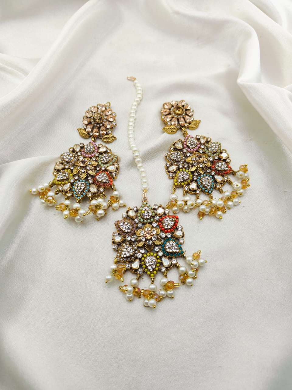Beautiful Tika & Earrings