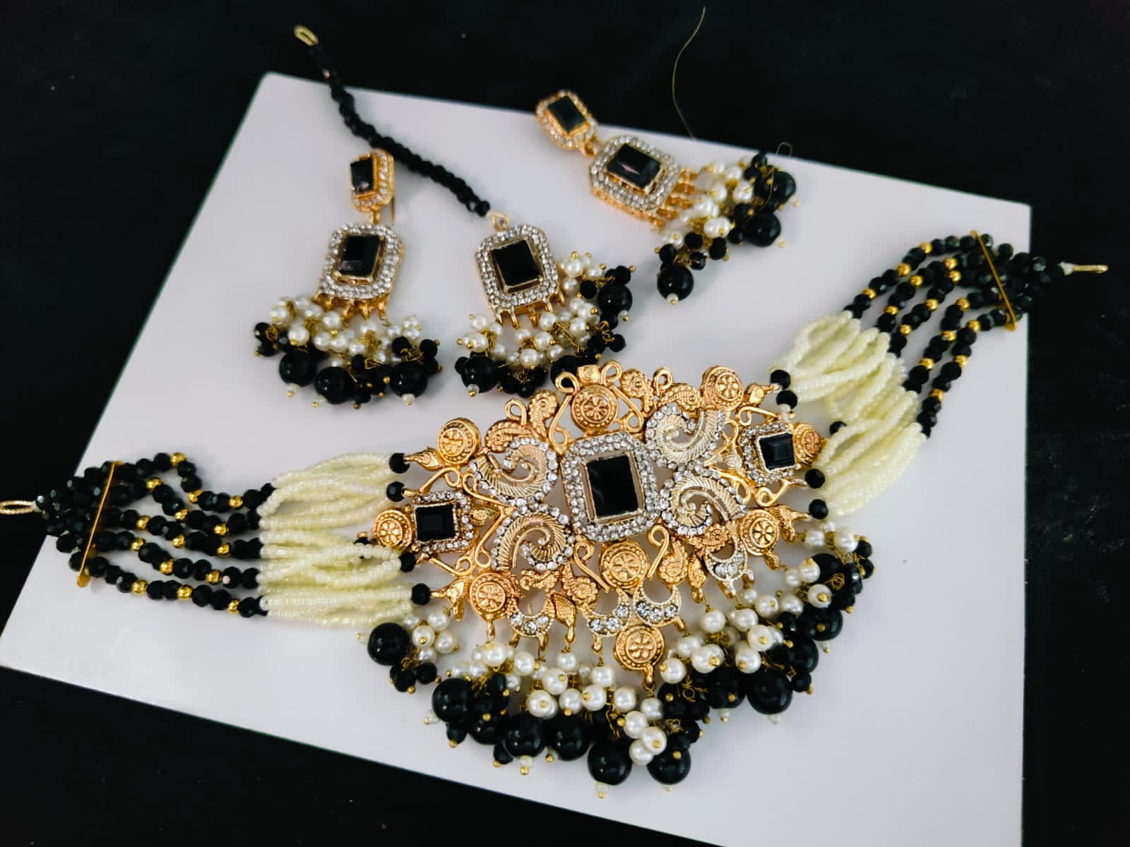 Gold Polish Neacklace Set