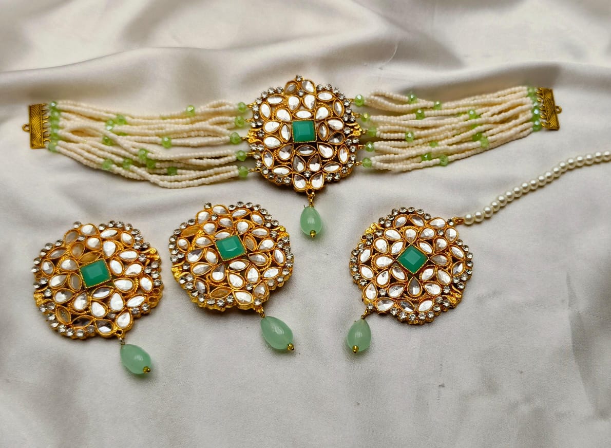 White Pearls Neacklace Set