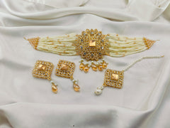 White Pearls Neacklace Set