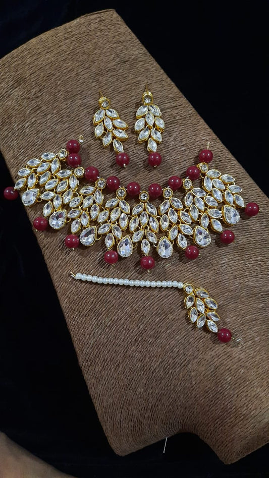 Kundan Stones Neacklace Set