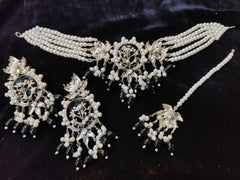 Silver Base Neacklace Set